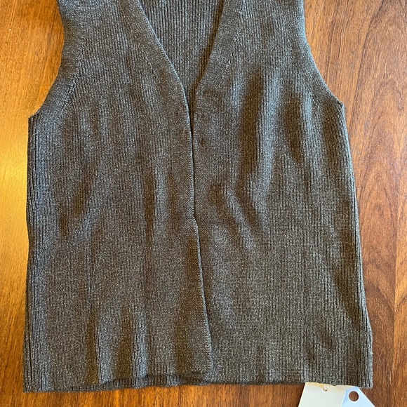 NWT Commense rib sweater vest - Picture 4 of 7